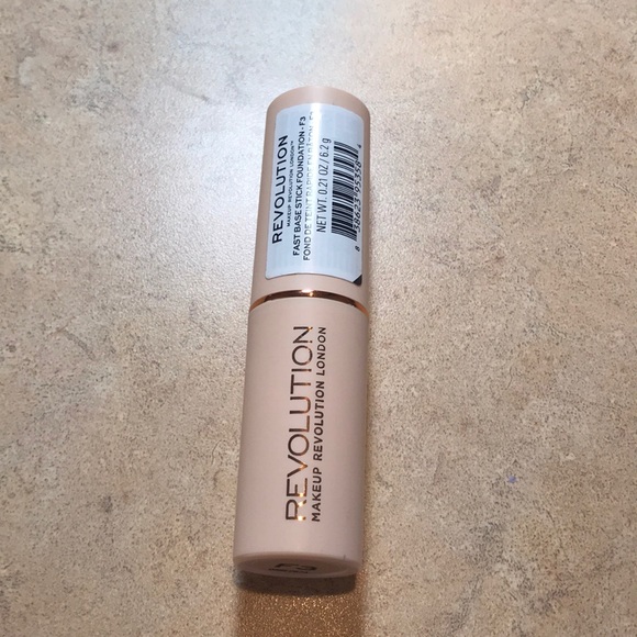 Makeup Revolution Other - ❗️Makeup Revolution Foundation Stick Makeup Revolution Other - ❗️Makeup Revolution Foundation Stick